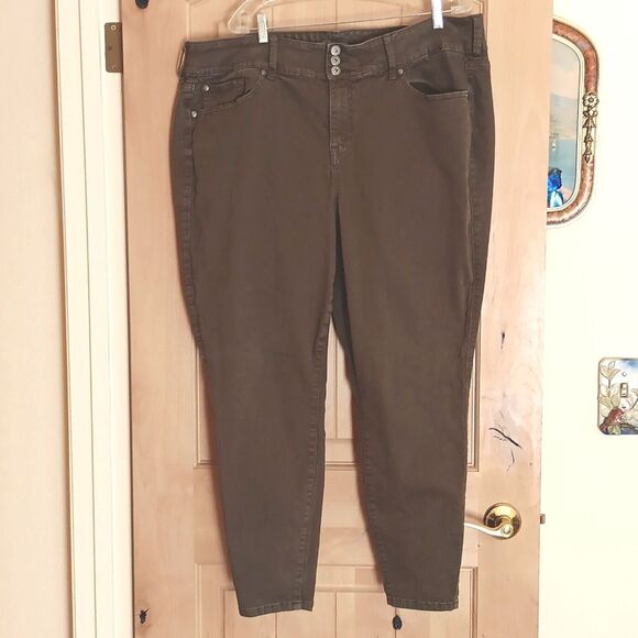 Torrid Super Soft Jeggings Five Pocket Olive Green - Picture 2 of 10